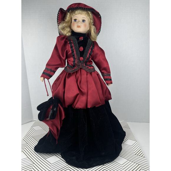 Vintage 1996 Heritage Mint Coll. The Southern Belles Suzanne 18" Porcelain Doll - Picture 1 of 6